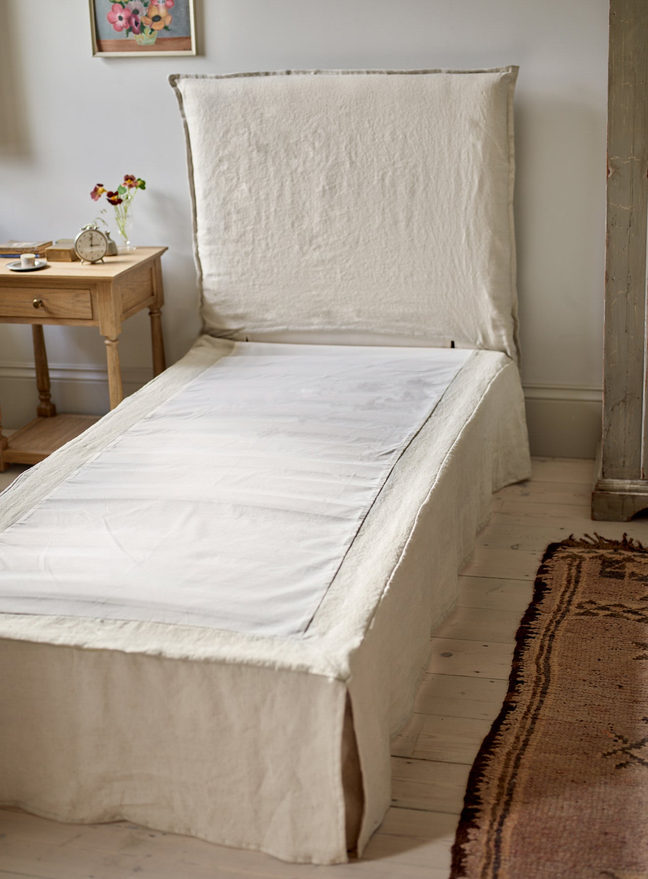 Mila Bed Base, Plaster Pink Linen
