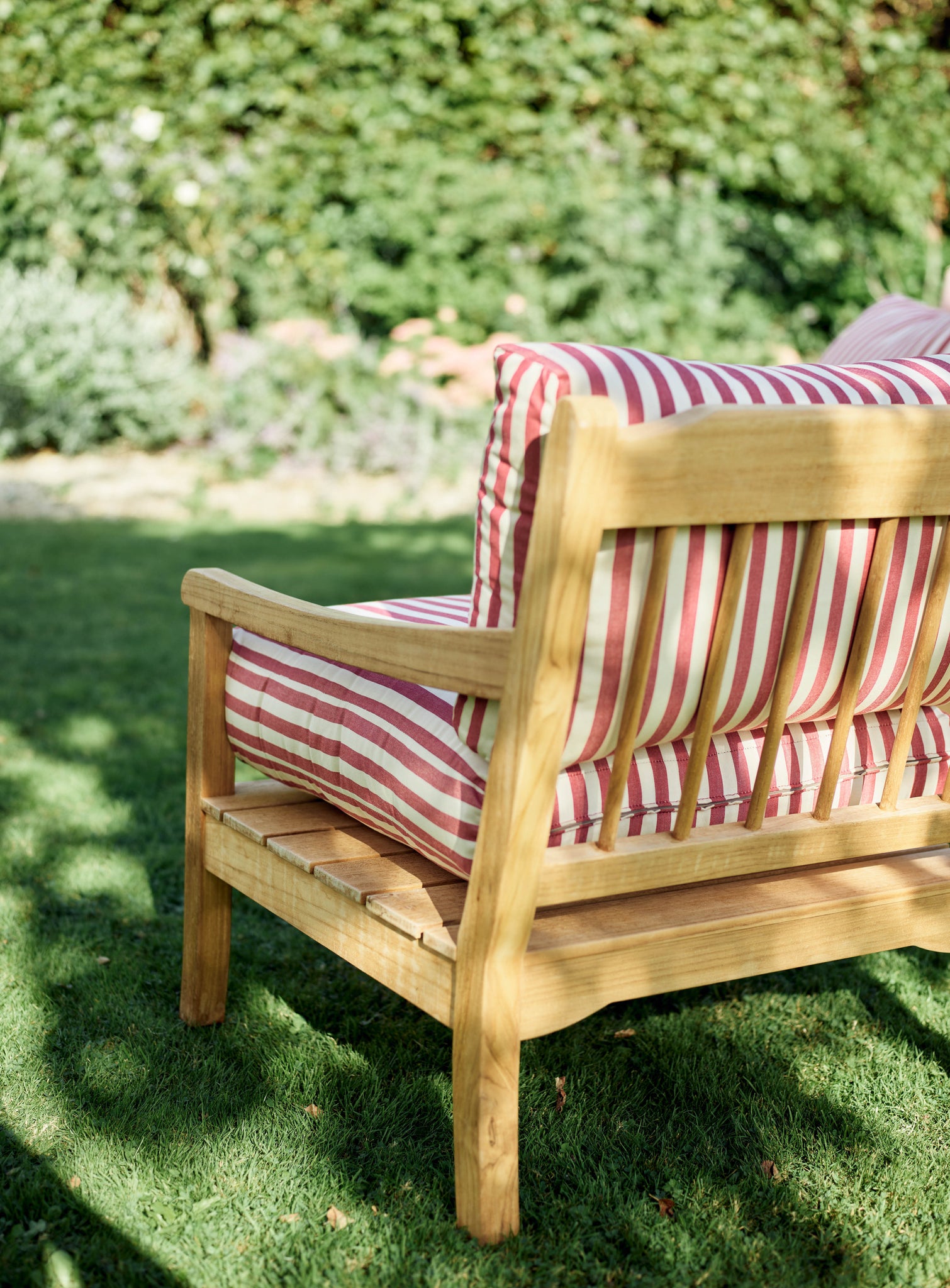 Emerson Garden Armchair, Fine Red Awning Stripe