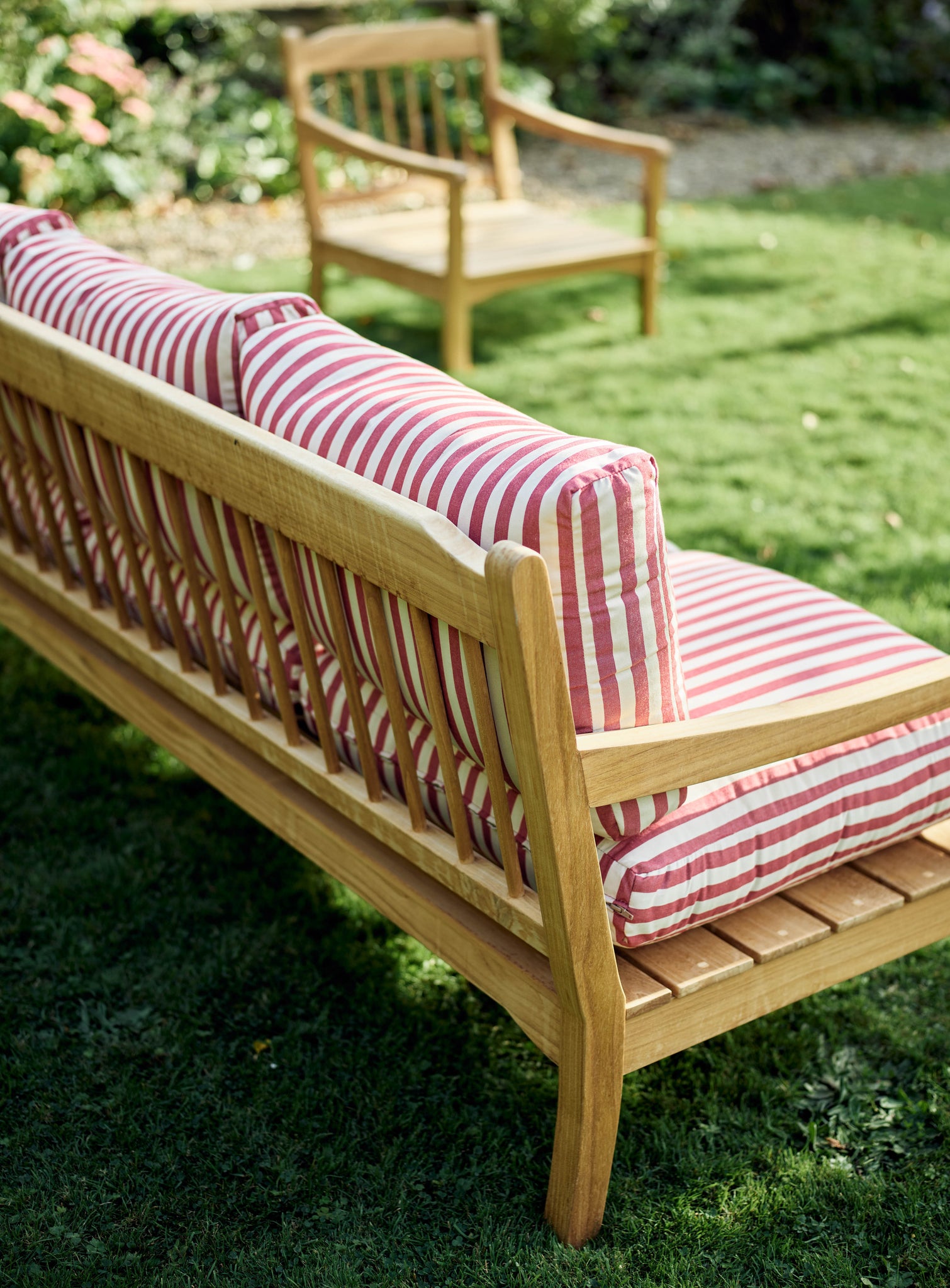 Emerson Garden Sofa, Fine Red Awning Stripe