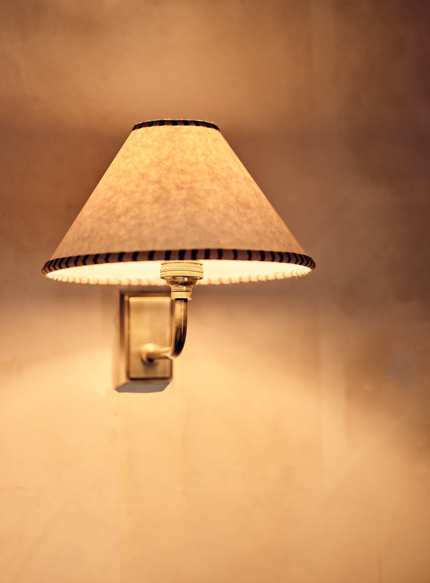 Irving Wall Light