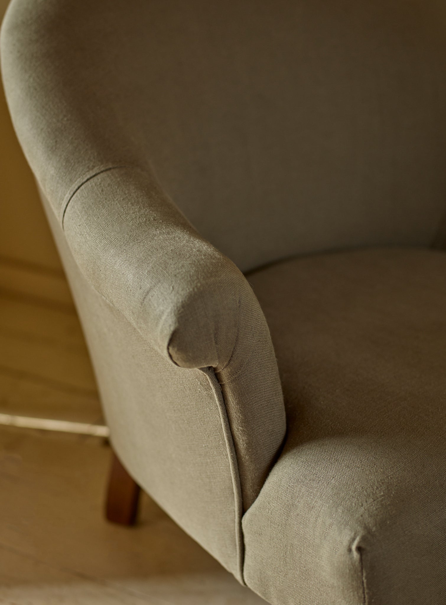 Clandon Armchair, Rust Linen