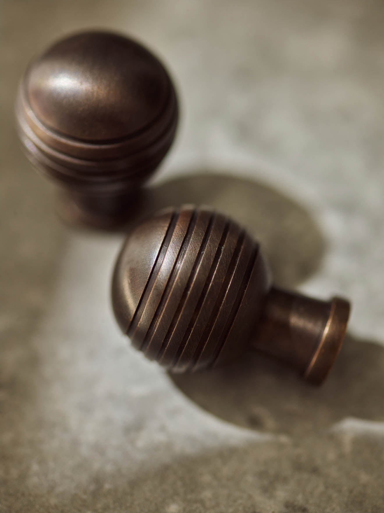 Grove Grooved Rounded Knob, Aged Bronze