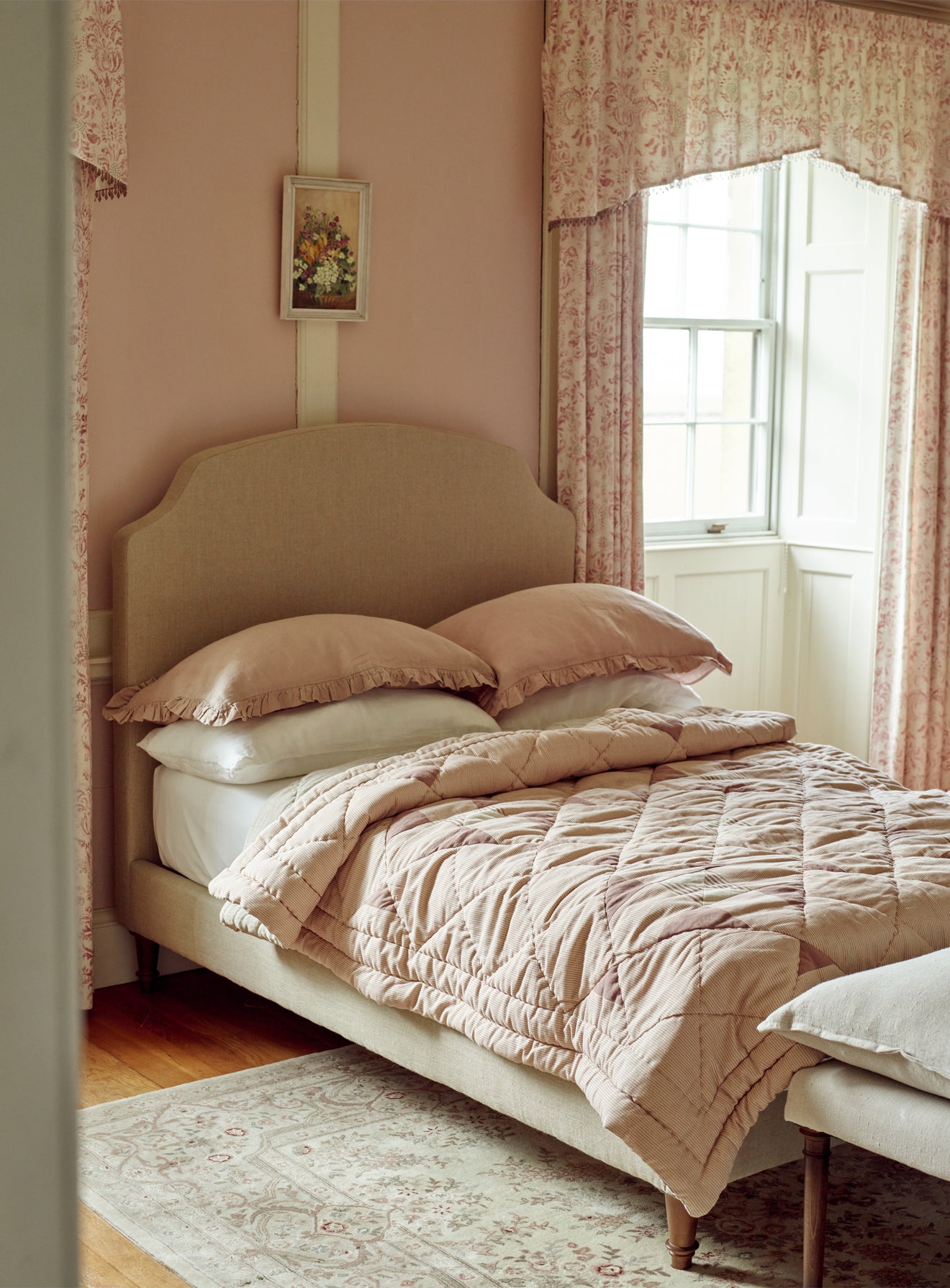 Sloane Bed, Parchment Cotton