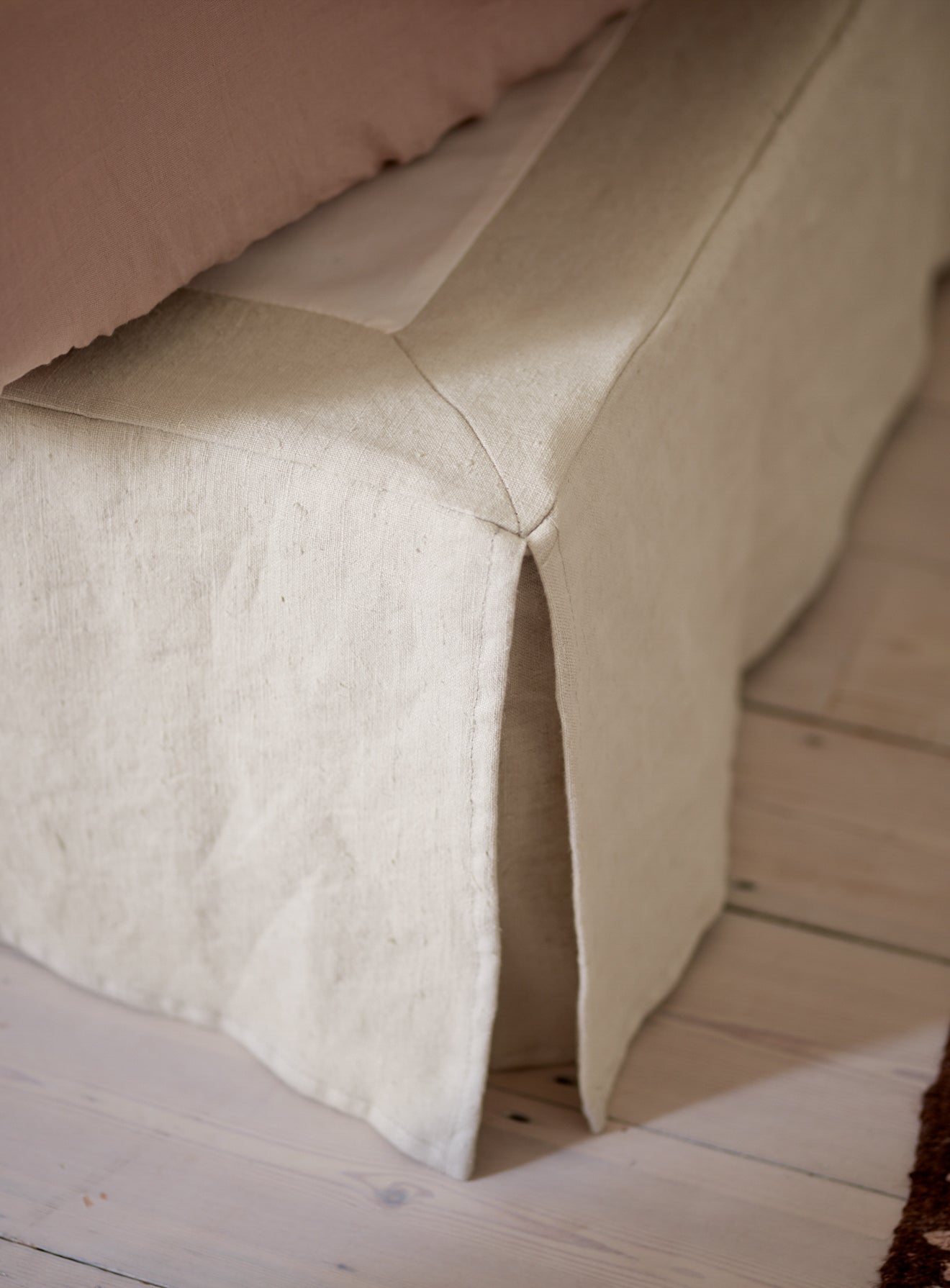 Mila Bed Base, Heritage Pink Stripe