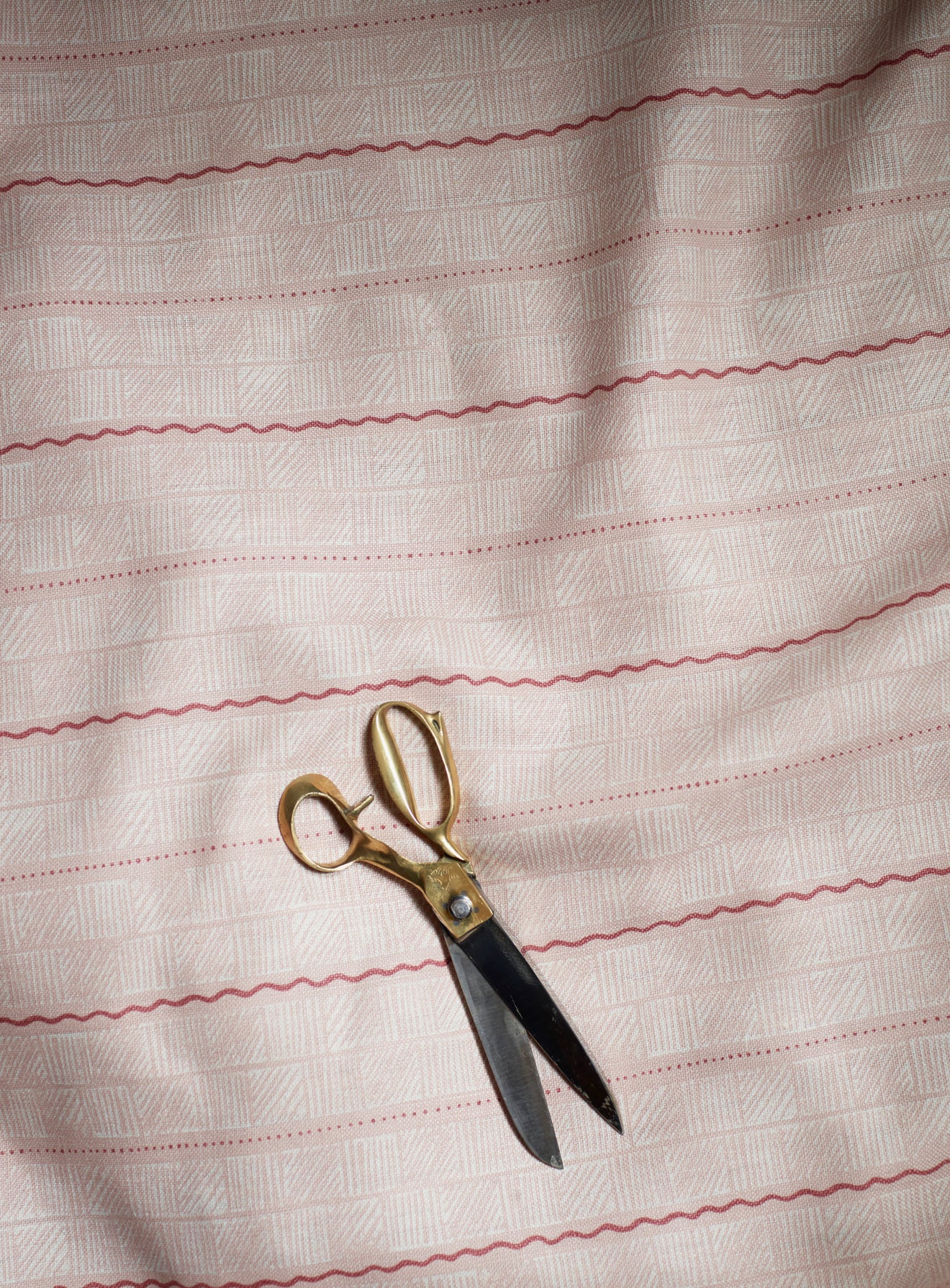 Sloane Bed, Abstract Stripe