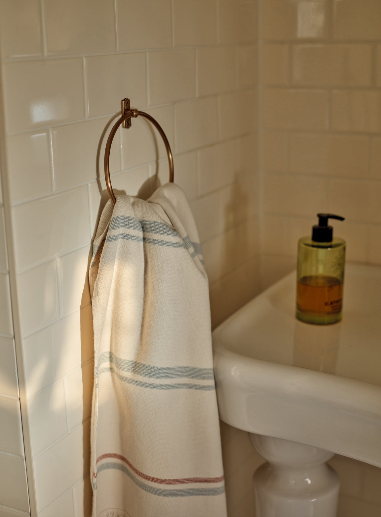 Bilton Towel Ring Antique Brass