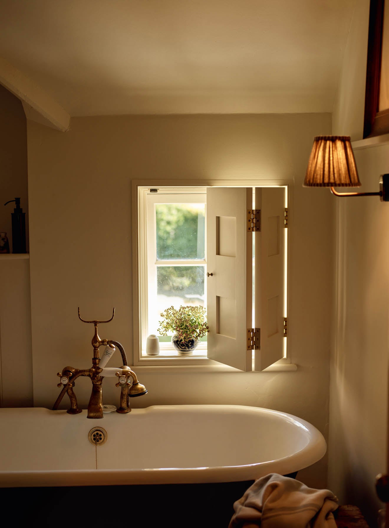 Irving Bathroom Wall Light, Aged Bronze