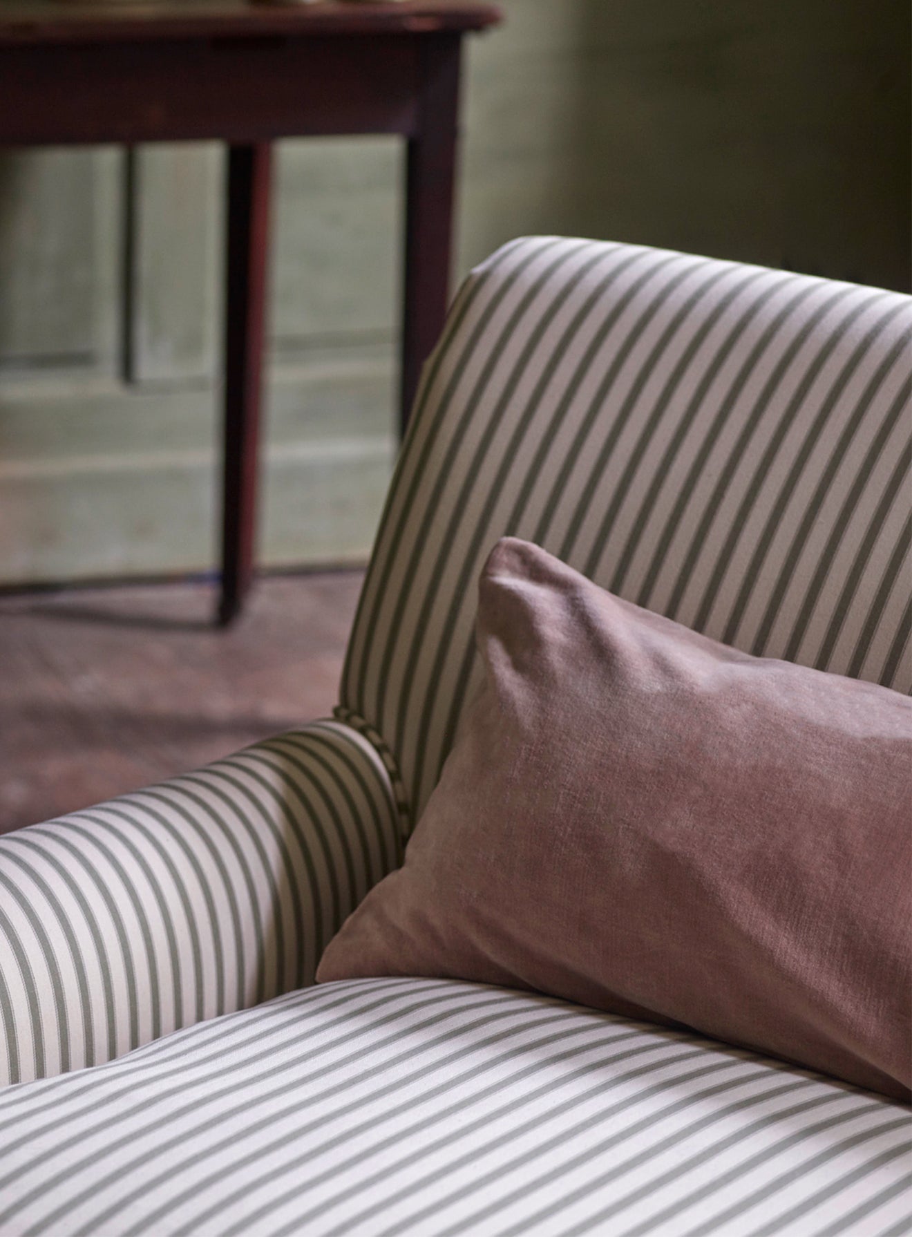 Remy Armchair, Straw Cotton