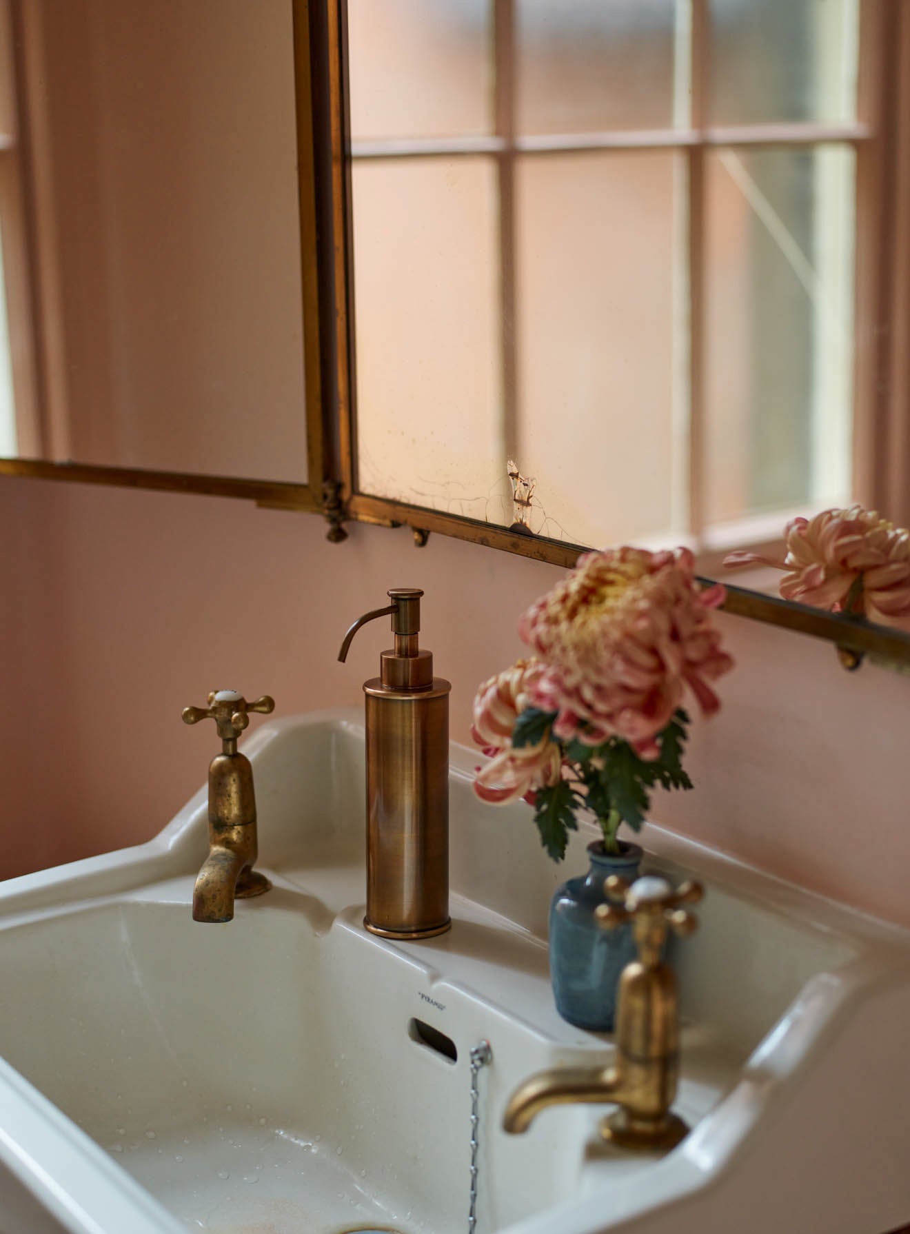 Bilton Soap Pump Antique Brass