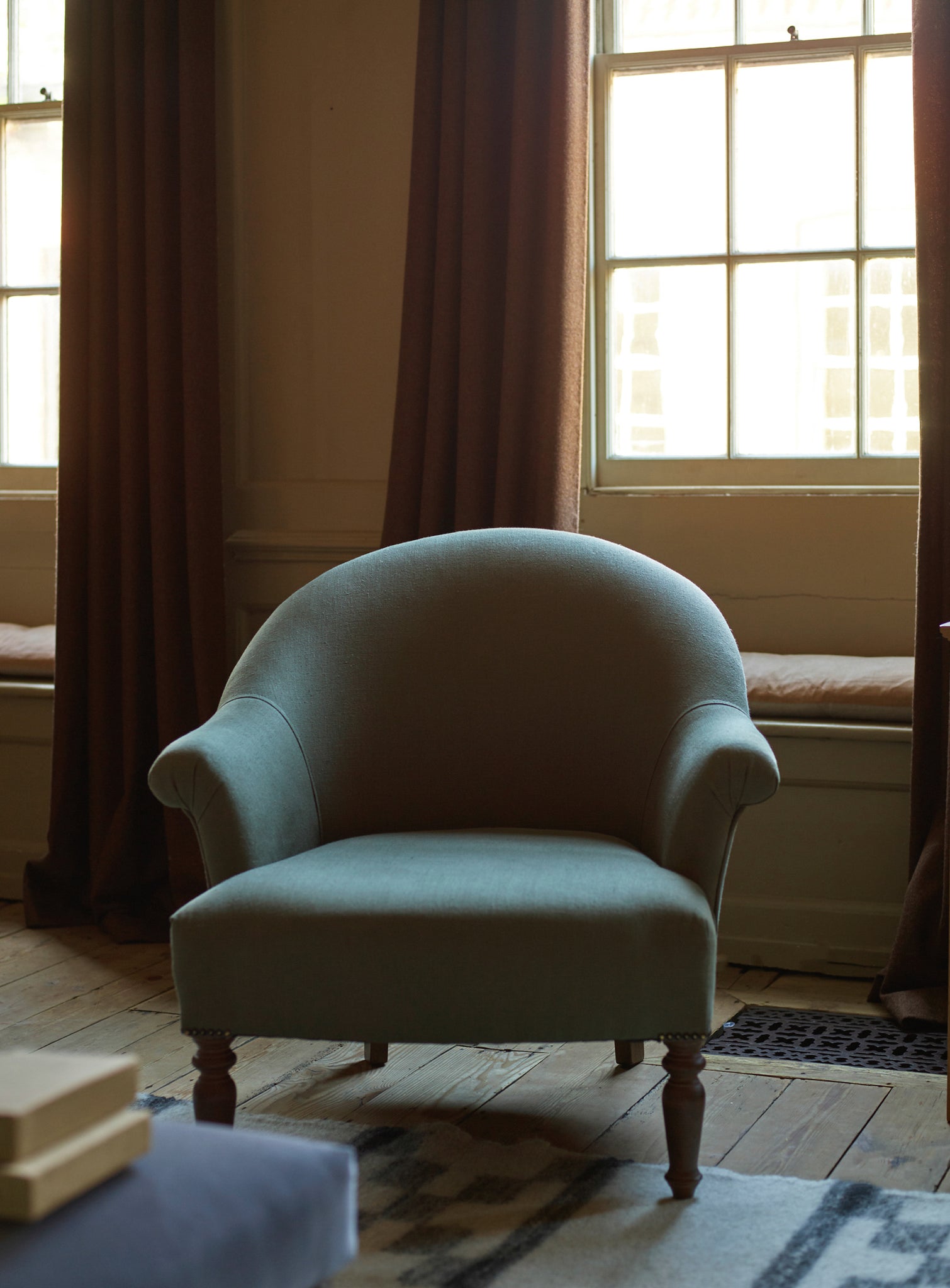 Clandon Armchair, Grey Linen