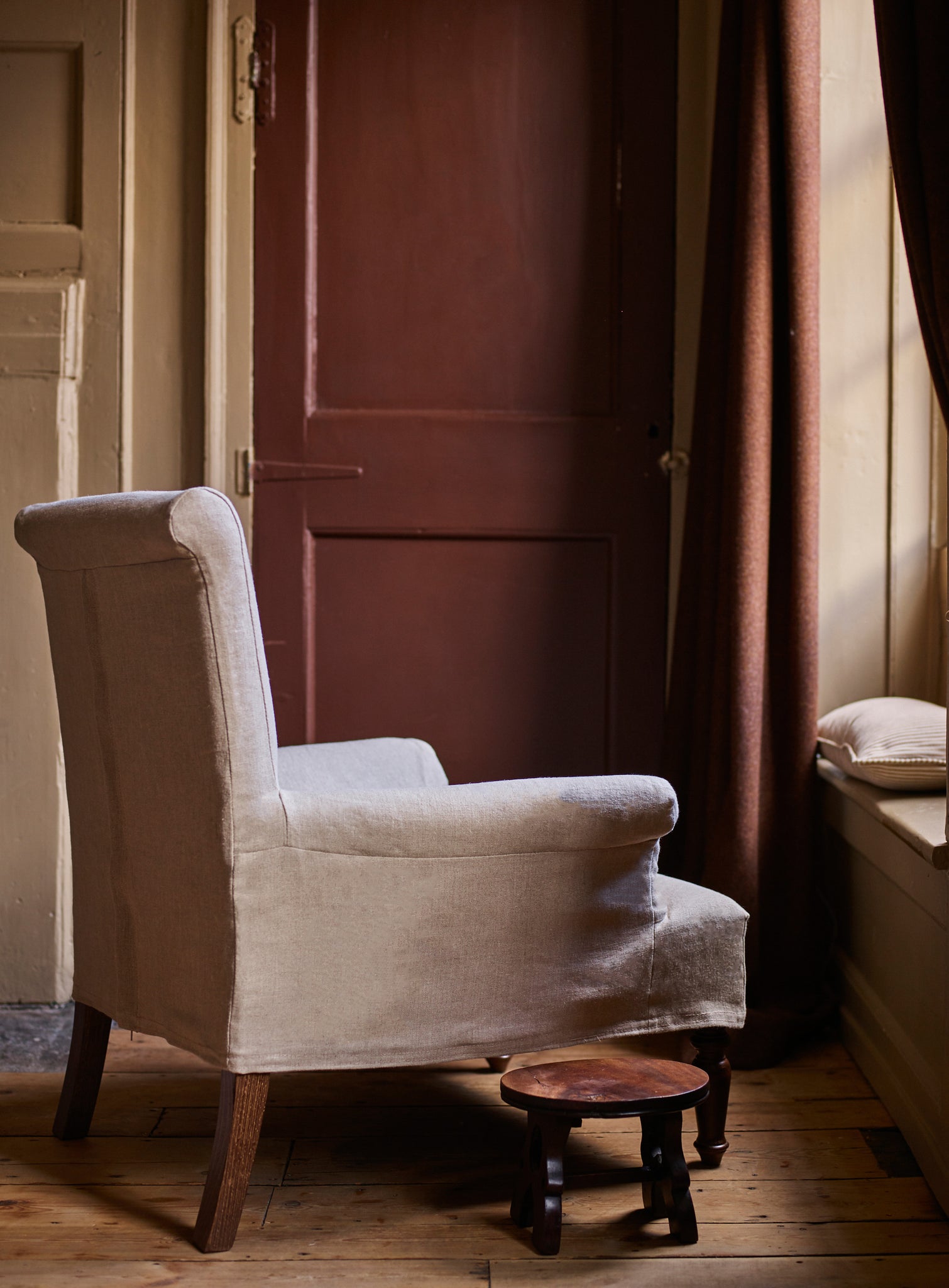 Wilford Armchair, Charcoal Cotton
