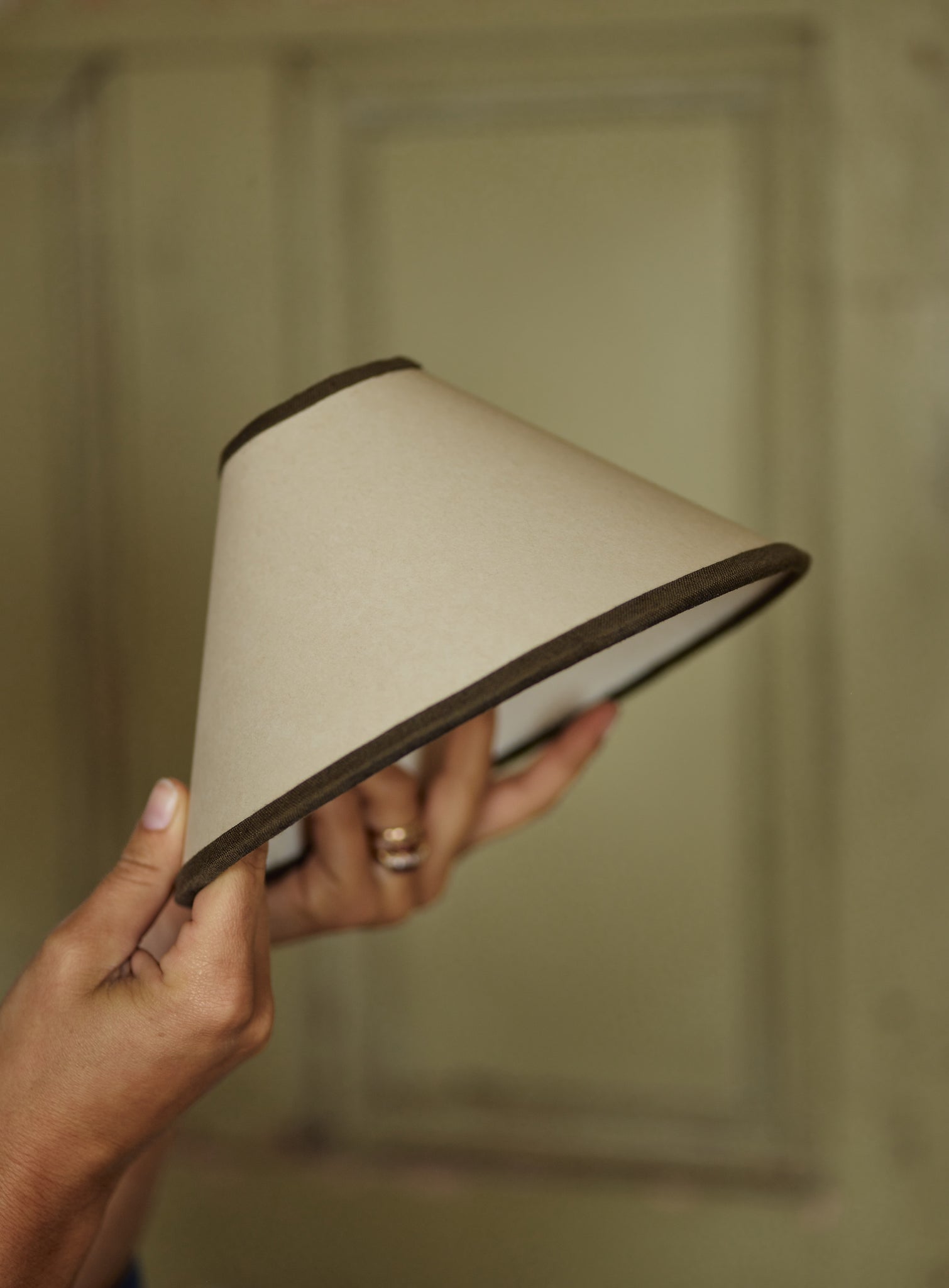 Arlo Card Lampshade, Small, Olive Trim