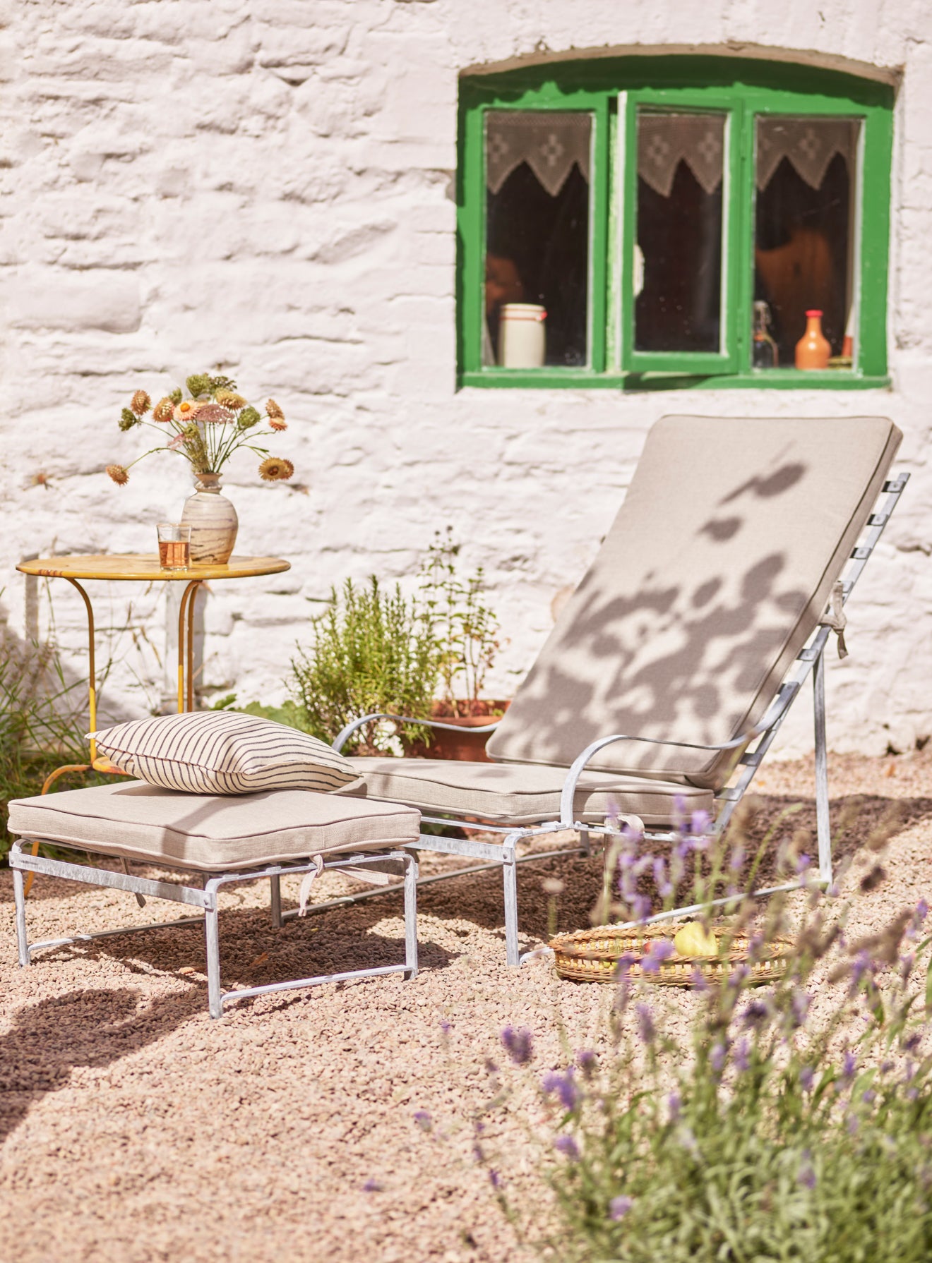 Sudbury Sun Lounger Metal Garden Lounger Chair Rowen Wren