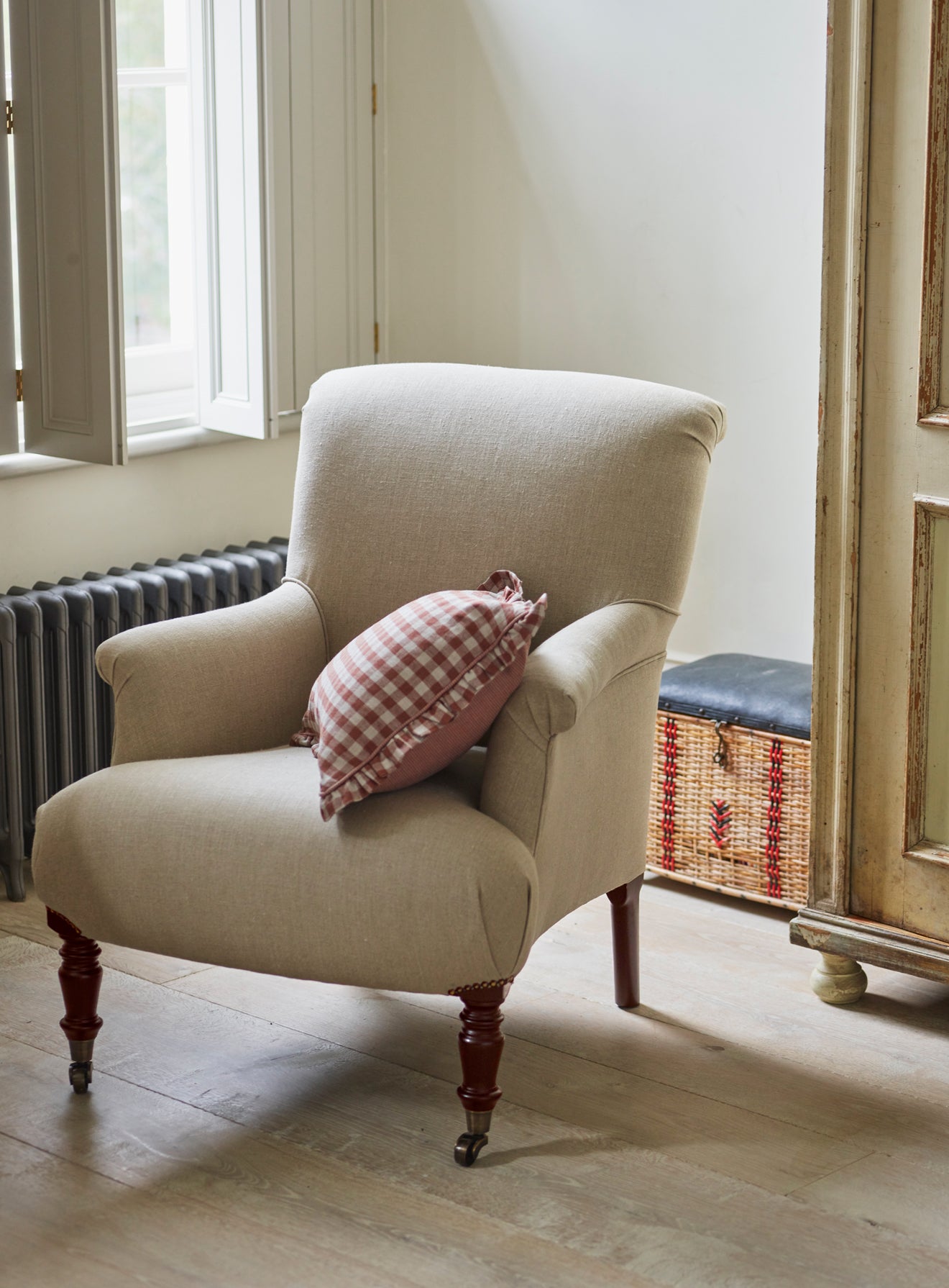 Finley Armchair Linen