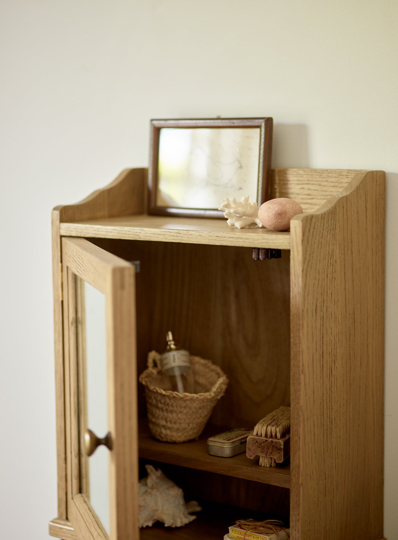 Hadlow Oak Cabinet