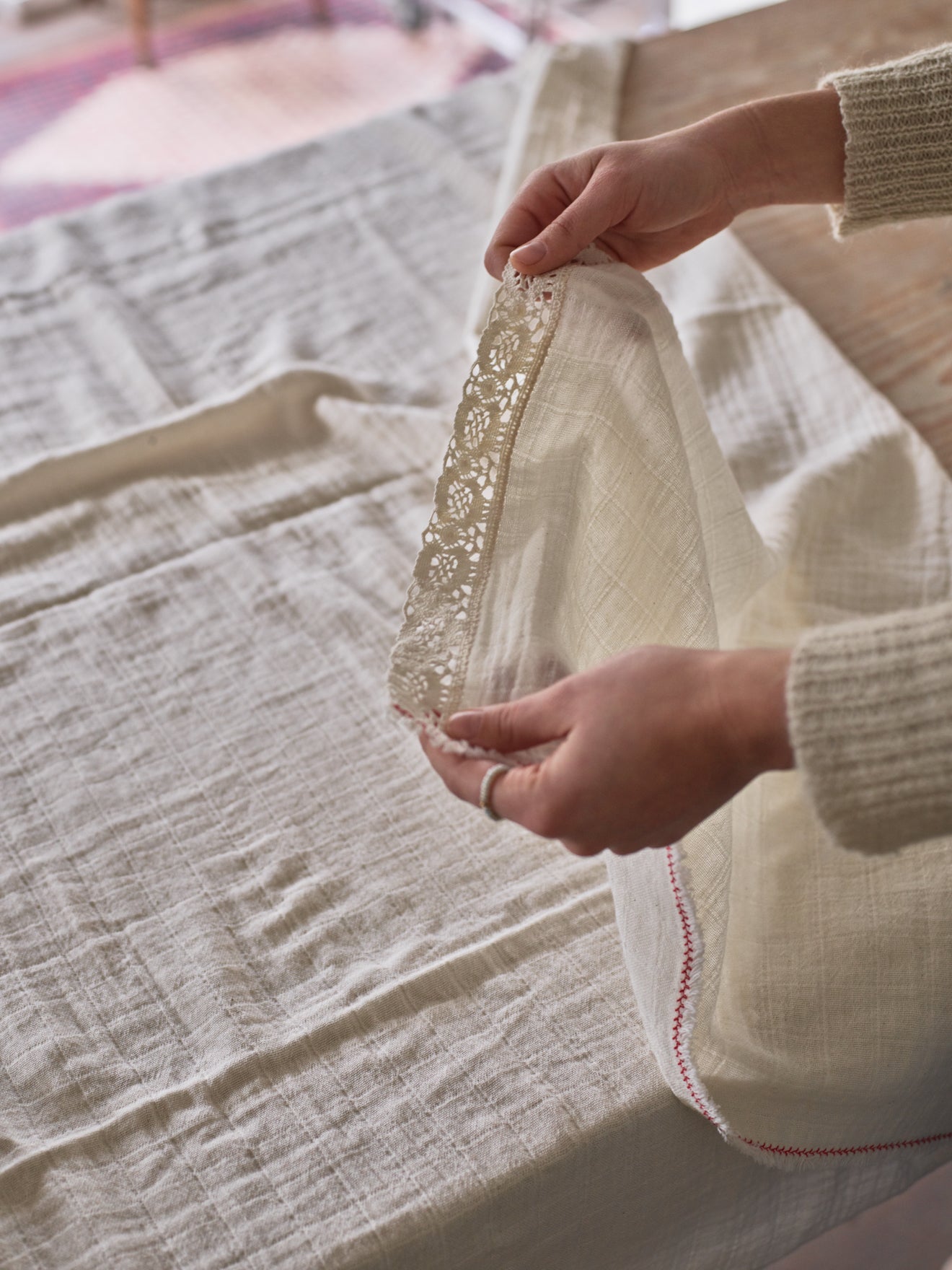 Cotton Lace Tablecloth, Warm White